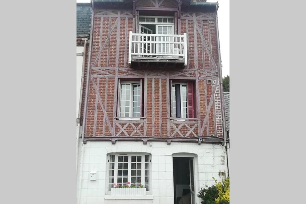 La Maison De Caroline Saint-Valery-en-Caux Exterior photo